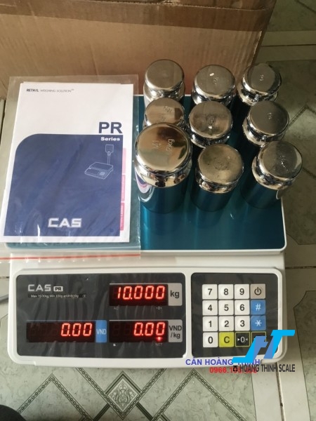 Cân điện tử tính tiền CAS PR30B 30kg là mẫu cân thông dụng đa chức năng, được sử dụng cho cân trọng lượng, cân tính giá tiền sản phẩm, chuyên dùng cho các cửa hàng kinh doanh