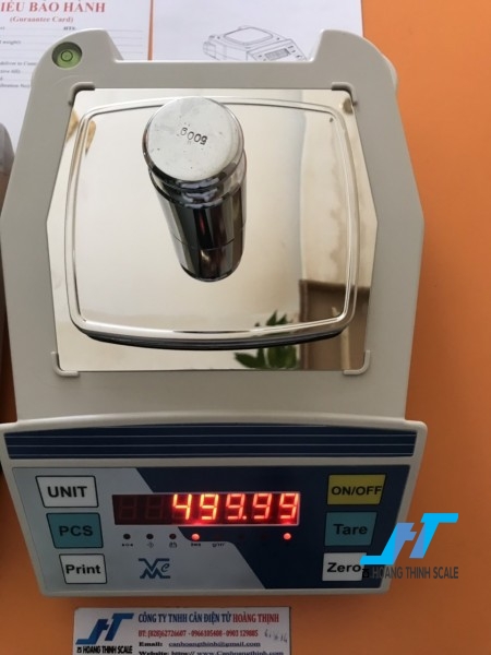 Cân điện tử kỹ thuật VMC FHB 600g là dòng cân kỹ thuật được sử dụng trong phòng thí nghiệm, dùng để cân đo đong đếm các mẫu vật nhỏ